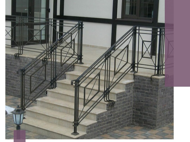 Перила для крыльца в Губахе — монтаж, изготовление и установка