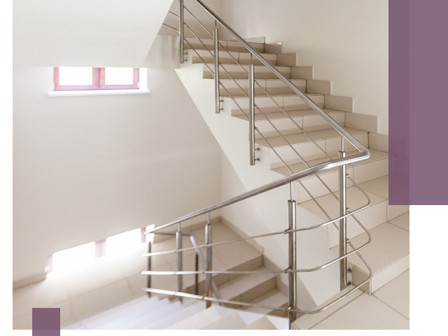 Установка и замена перил в подъезде в Губахе