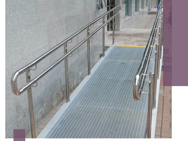 Пандусы для инвалидов в Губахе — изготовление и монтаж