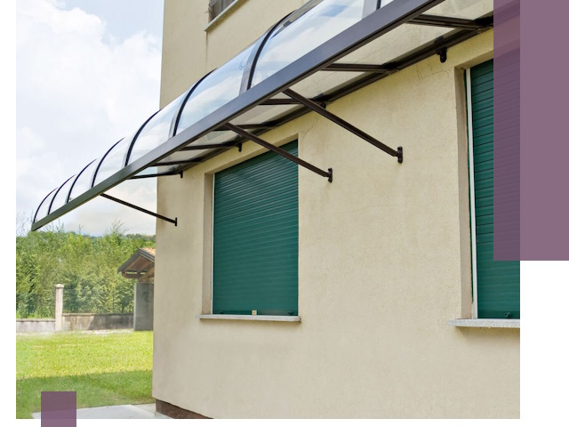 Козырьки над окнами в Губахе — изготовление и монтаж по выгоде