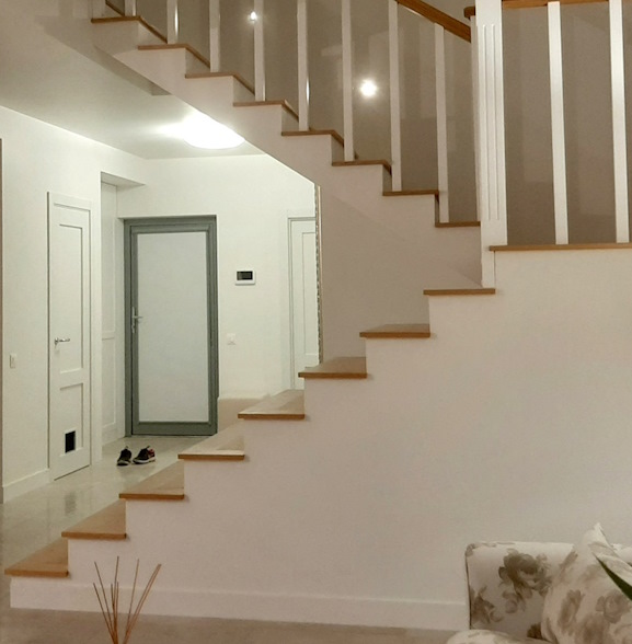 Лестница в таунхаусе
